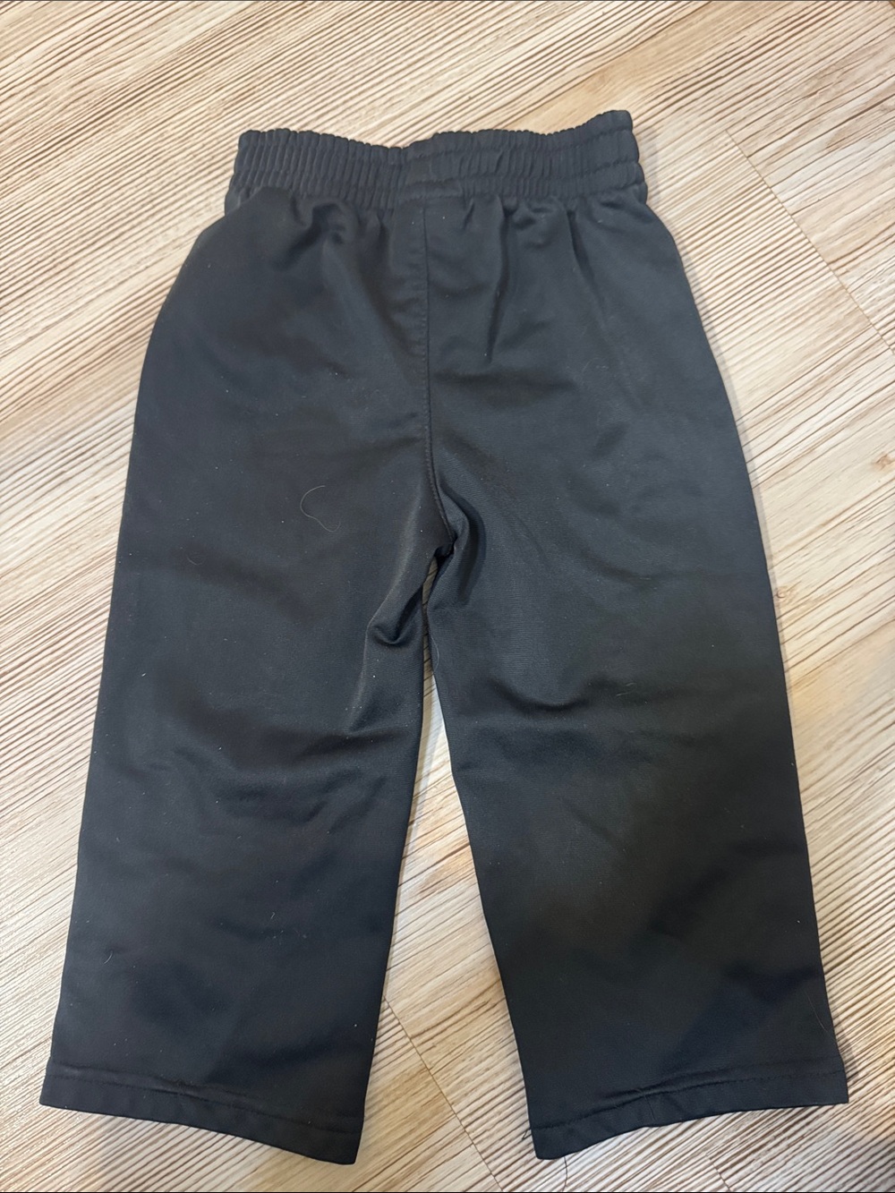 Under Armour dark grey Kids Sweatpants with Blue Logo - Picture 2 of 3